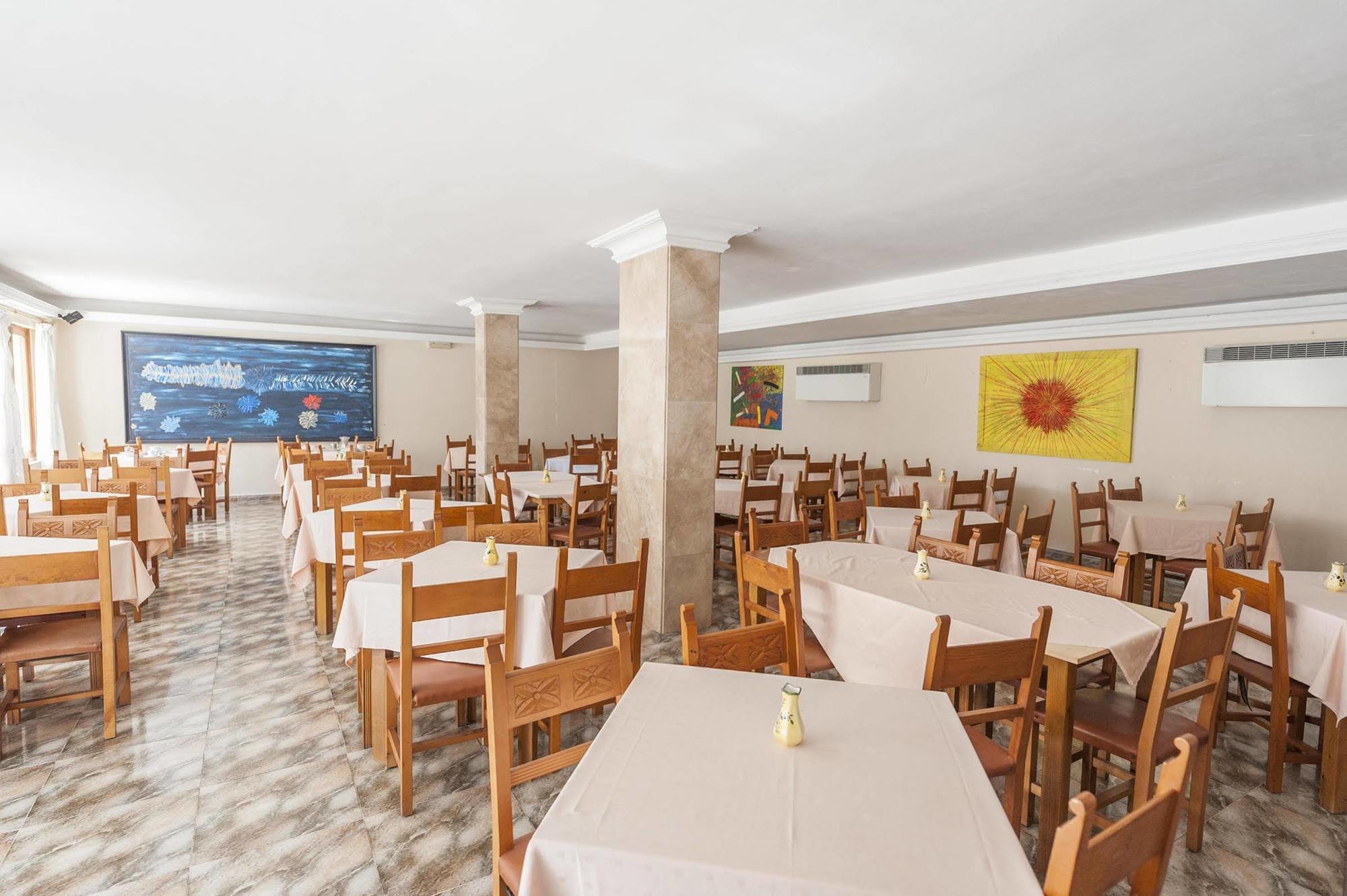 Hostal Casa Bauza Кала Ратхада Екстериор снимка