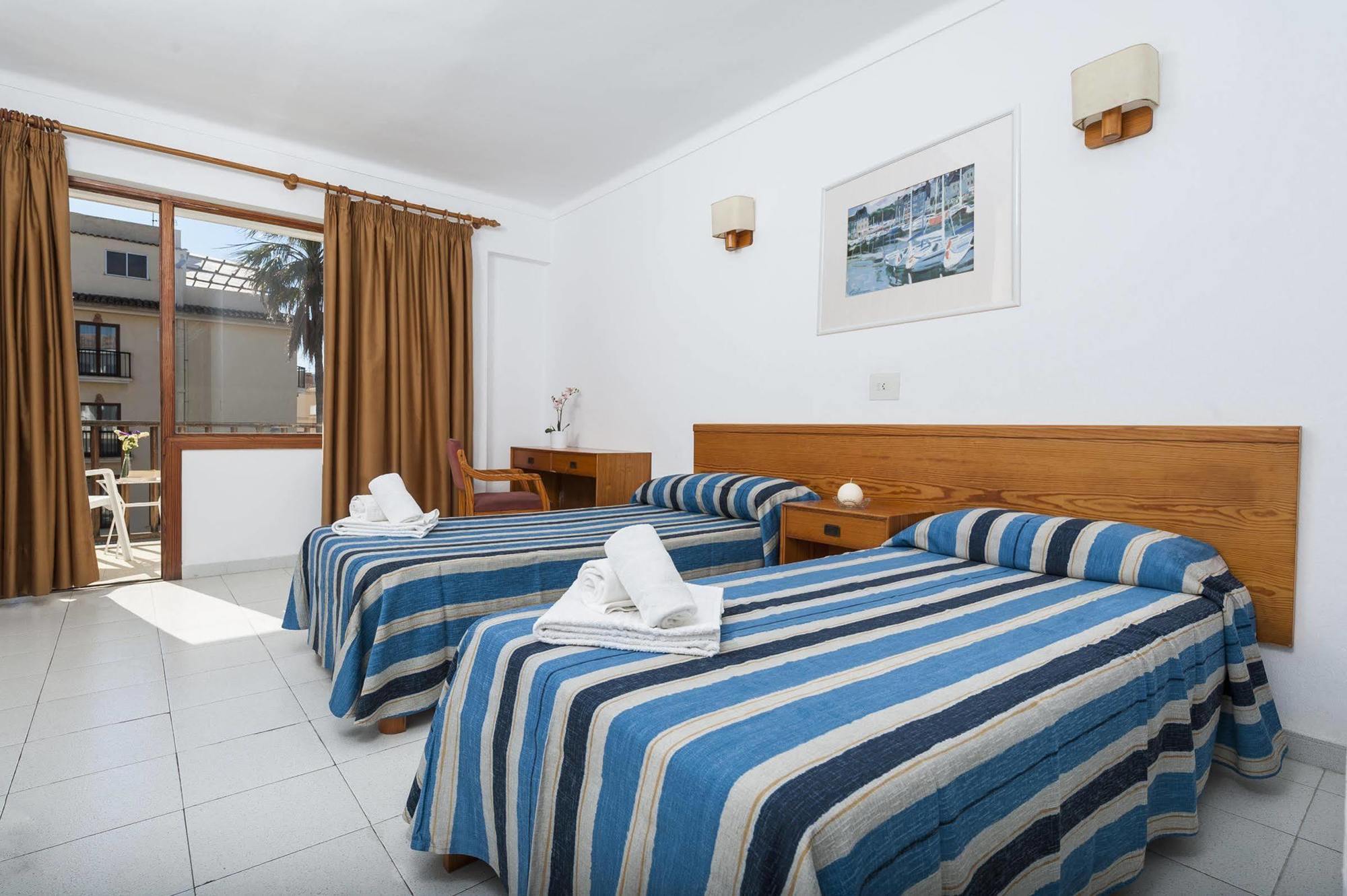 Hostal Casa Bauza Кала Ратхада Екстериор снимка