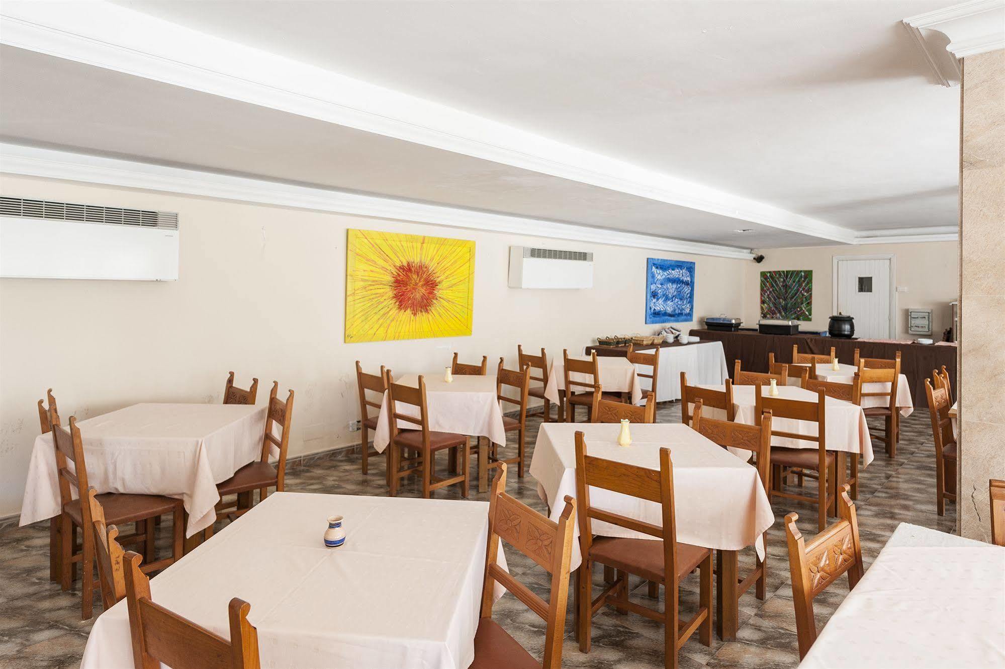 Hostal Casa Bauza Кала Ратхада Екстериор снимка