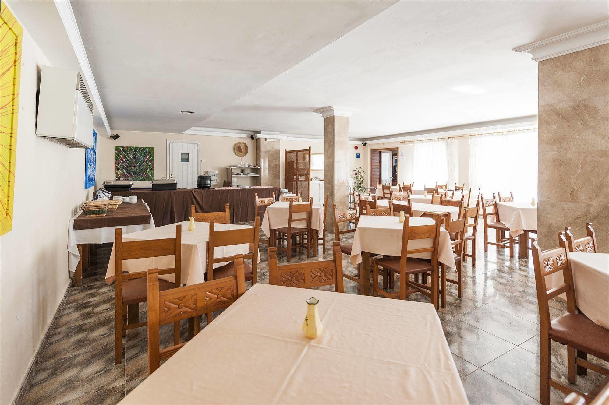 Hostal Casa Bauza Кала Ратхада Екстериор снимка